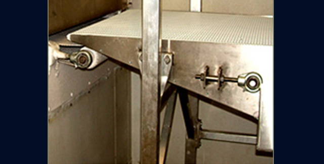 Spiral Freezer clear of frost using IJ White Ultra Series Auto-Pressurization System (APS) Spiral Freezer clear of frost using IJ White Ultra Series Auto-Pressurization System (APS)