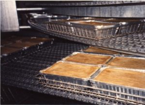Cake in Pans or Trays on a Spiral System